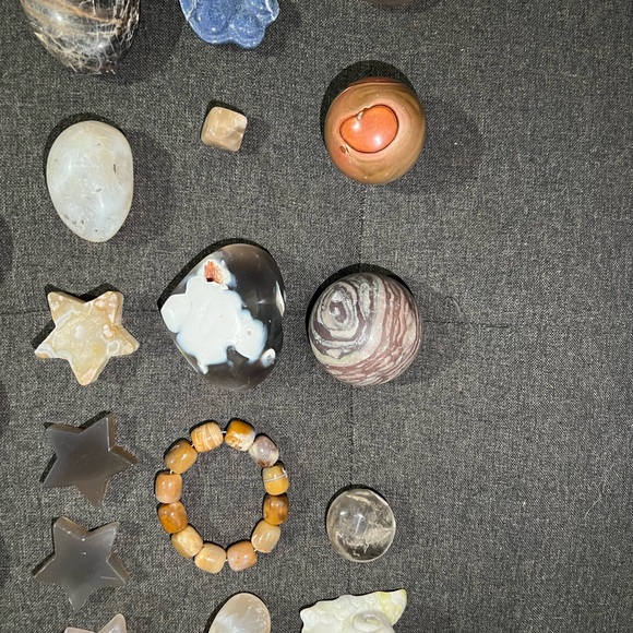 Assorted Crystal Collection - Picture 2 of 3